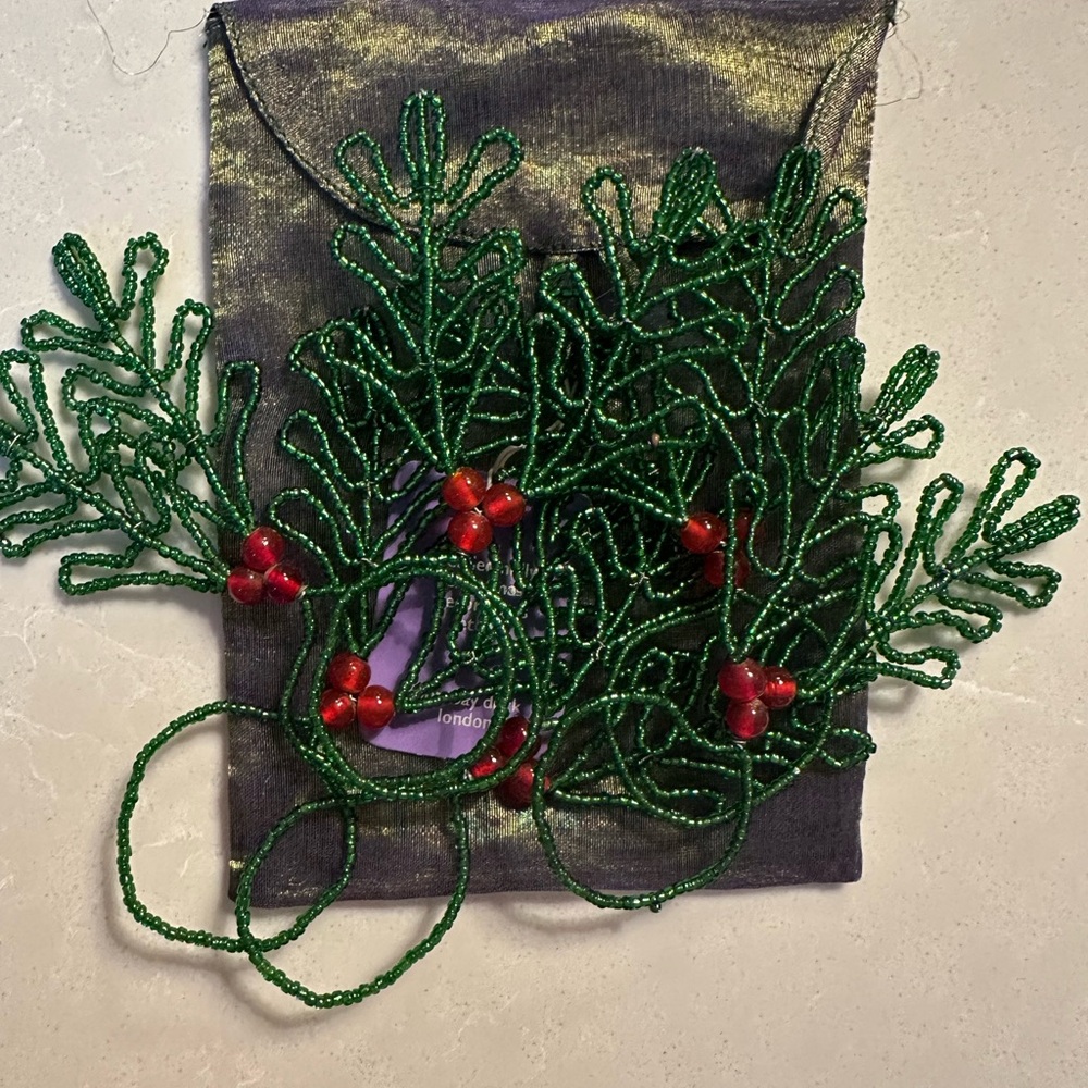 Holly Beaded Napkin Ring Set of 6